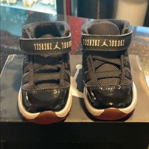 Jordan Retro BRED 11 Size 4C